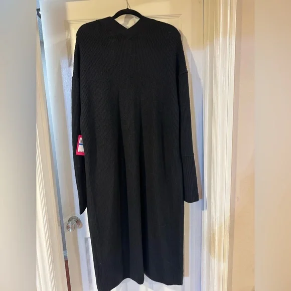 Vince Camuto Black Open-Front Cape - Picture 2 of 4